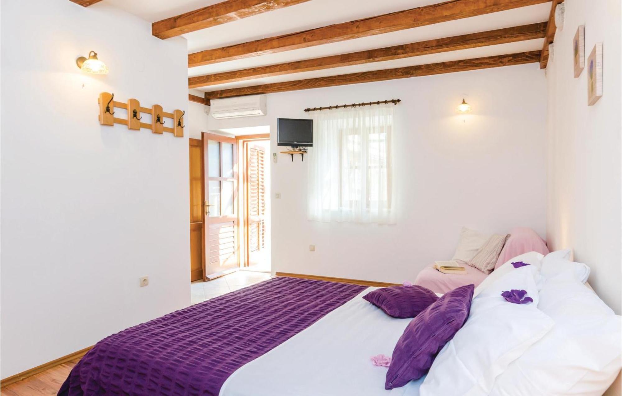 Cozy Home In Slano With Wifi Екстер'єр фото