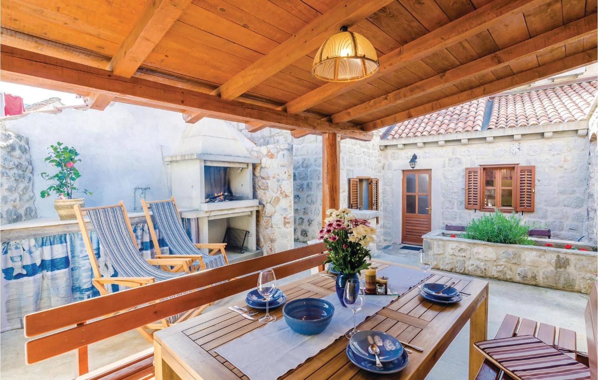 Cozy Home In Slano With Wifi Екстер'єр фото