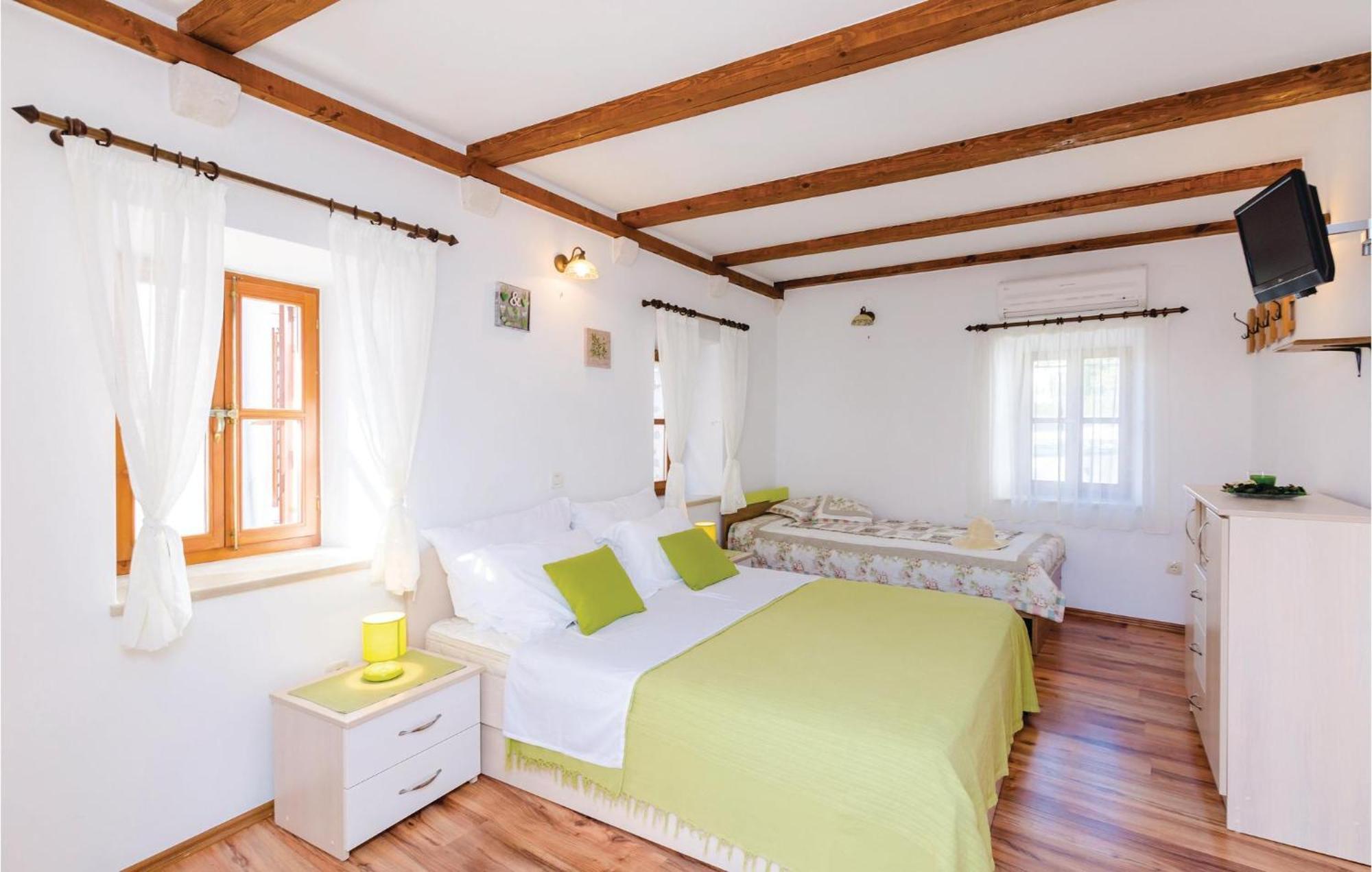 Cozy Home In Slano With Wifi Екстер'єр фото